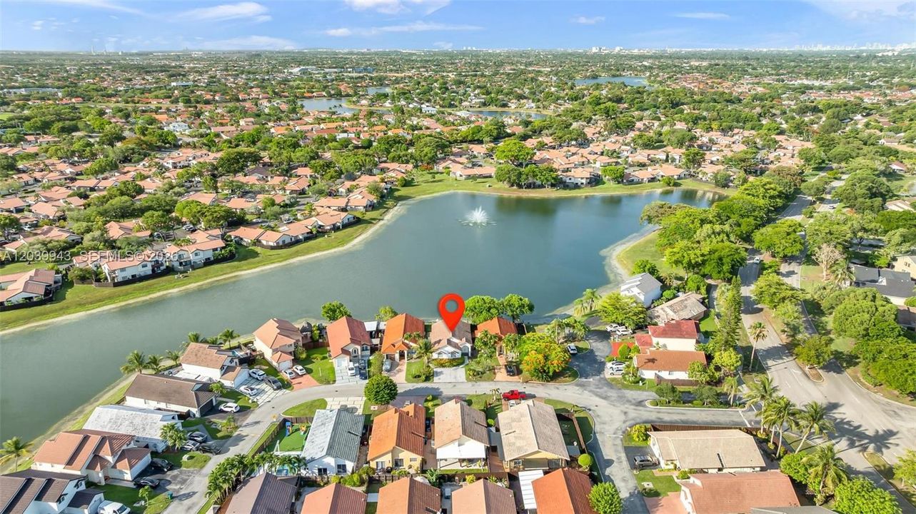 For Rent: $3,250 (3 beds, 2 baths, 1565 Square Feet)