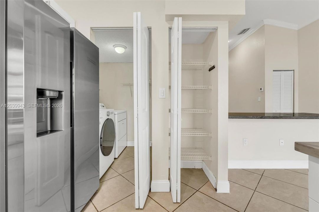 For Rent: $3,250 (3 beds, 2 baths, 1565 Square Feet)