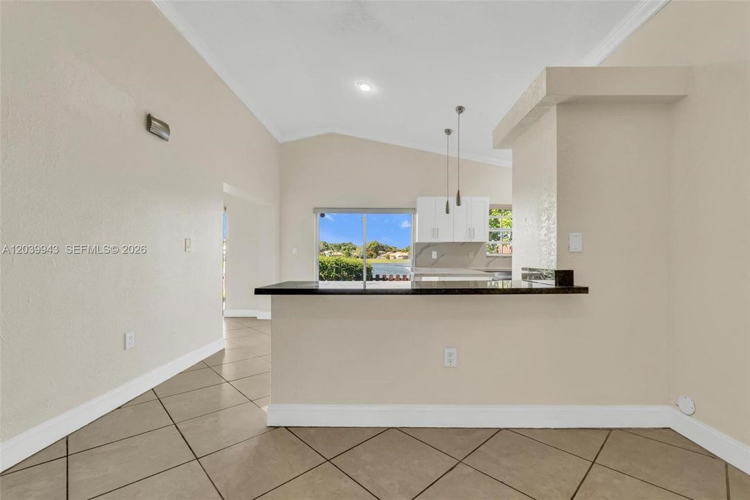 For Rent: $3,250 (3 beds, 2 baths, 1565 Square Feet)