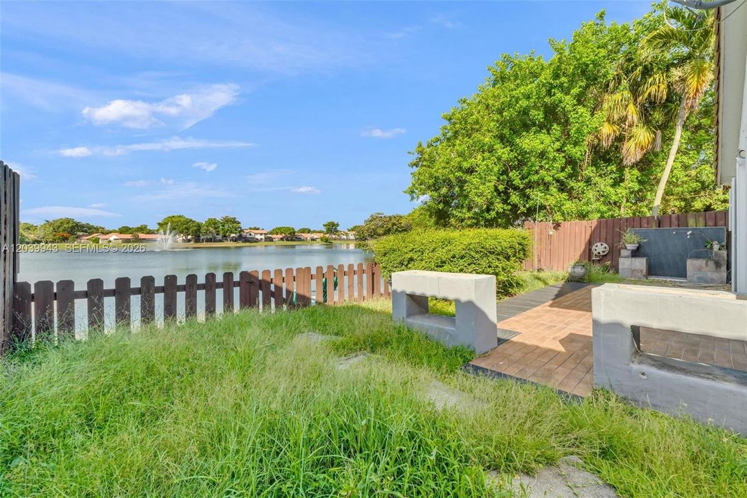 For Rent: $3,250 (3 beds, 2 baths, 1565 Square Feet)