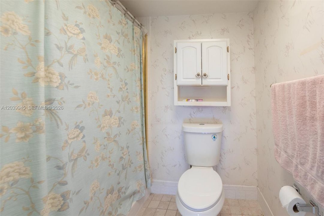 На продажу: $249,000 (2 спален, 2 ванн, 1508 Квадратных фут)