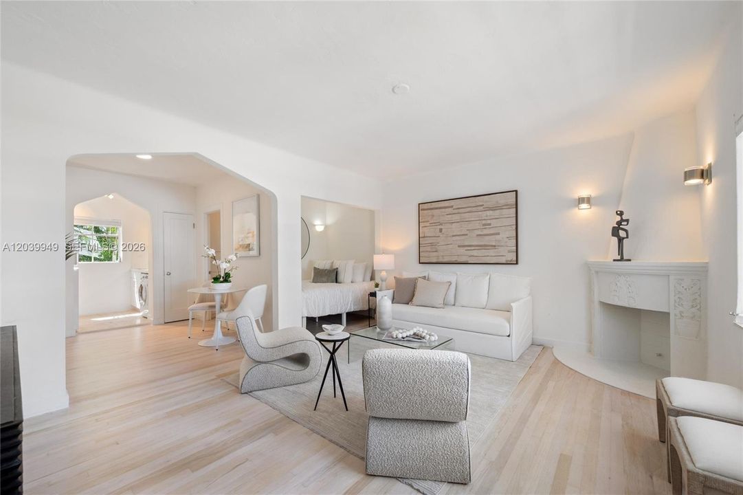 En Venta: $310,000 (0 camas, 1 baños, 550 Pies cuadrados)