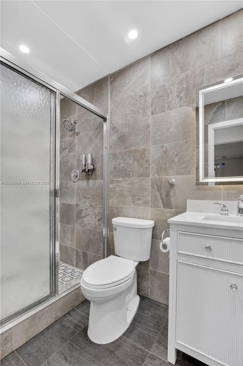 En Venta: $212,000 (2 camas, 2 baños, 1238 Pies cuadrados)