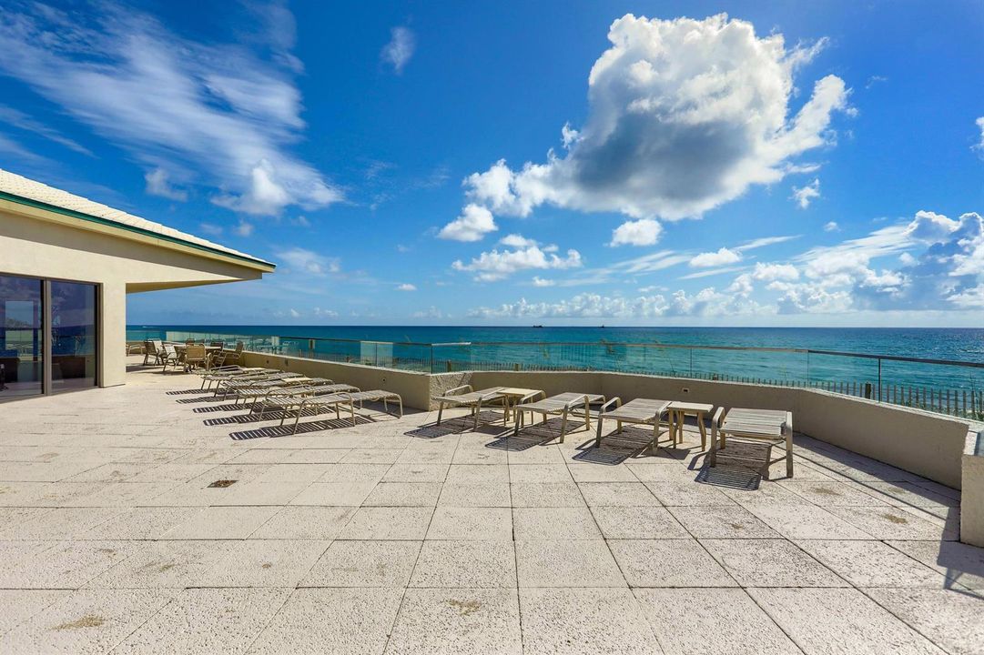 SUN DECK