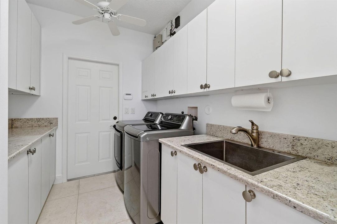 8091SEWoodlakeLane(62)