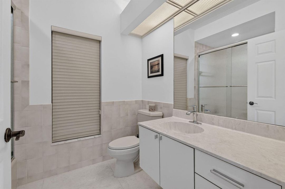 8091SEWoodlakeLane(58)