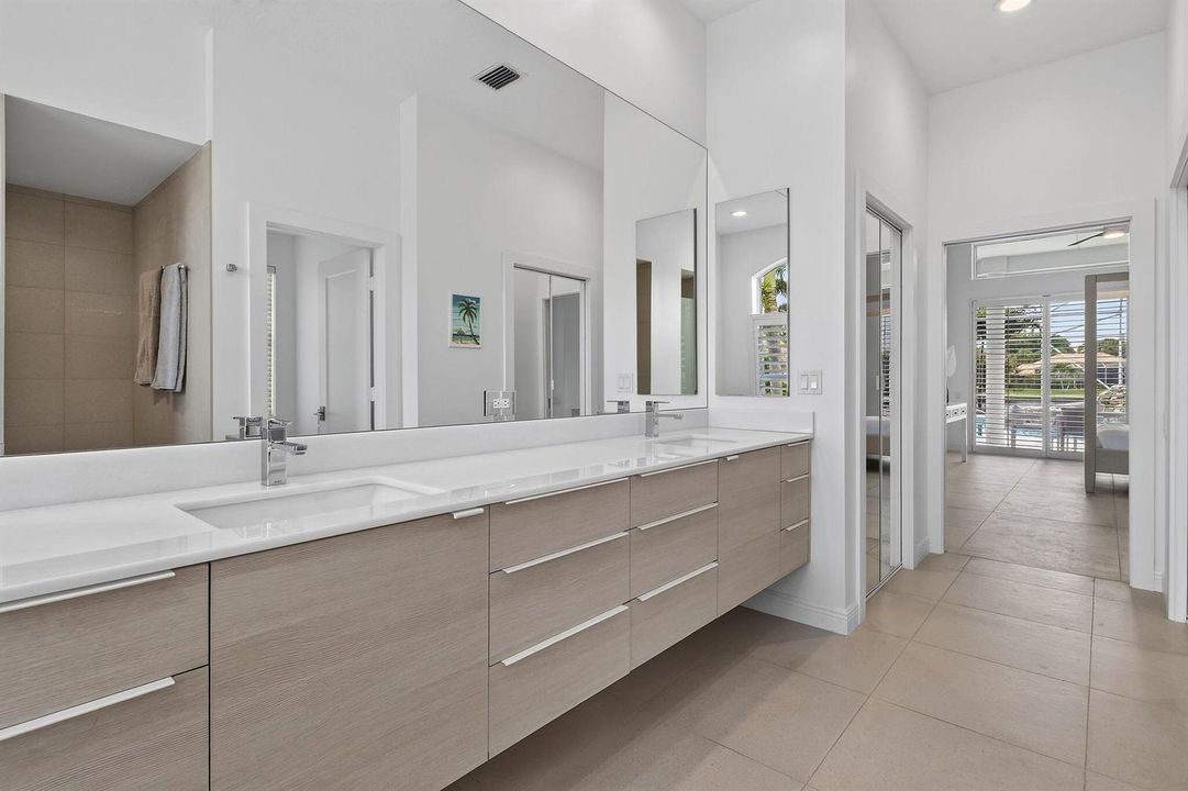 8091SEWoodlakeLane(50)