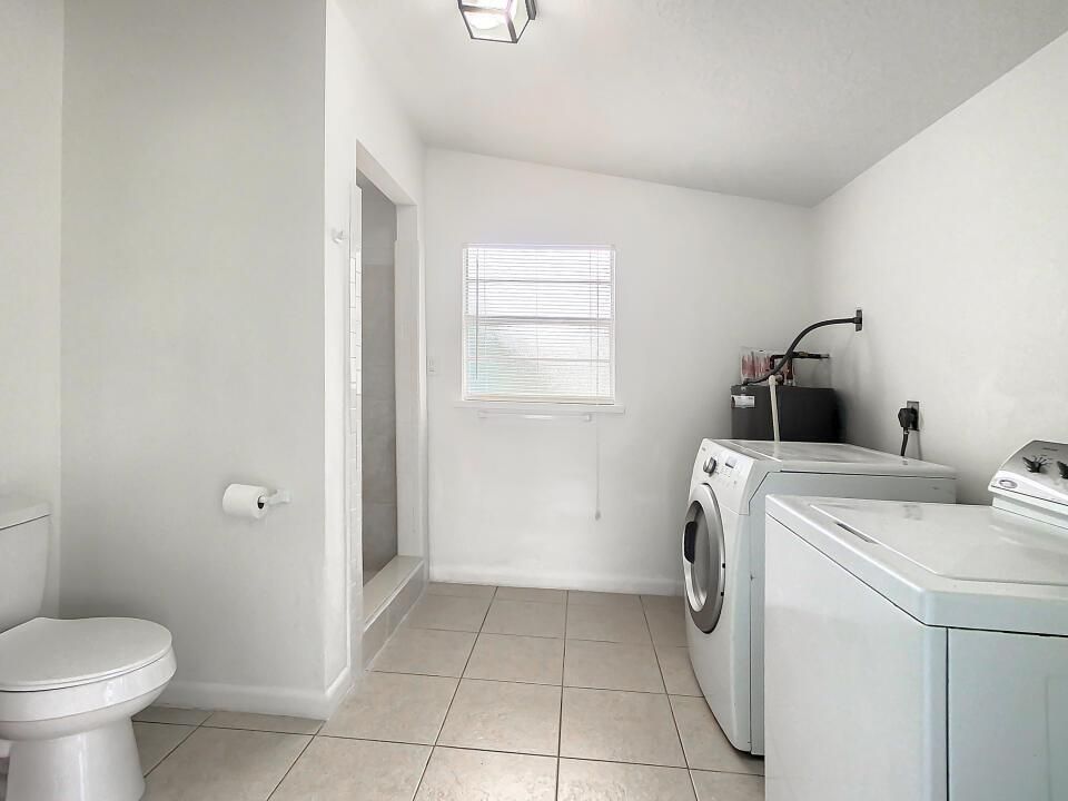 Unit A Laundrybathroom