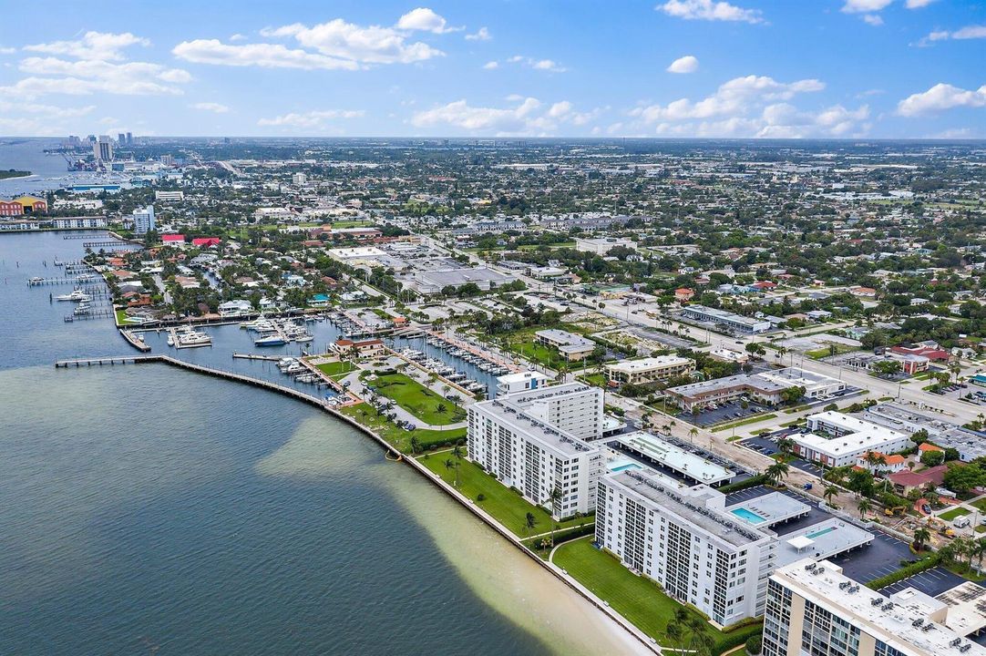015-301LakeShoreDr802-LakePark-FL-SMALL
