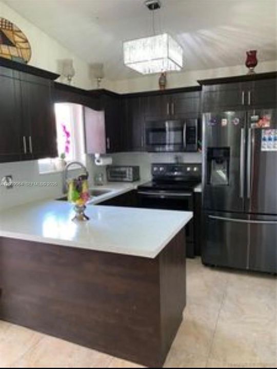 En Venta: $540,000 (3 camas, 2 baños, 0 Pies cuadrados)