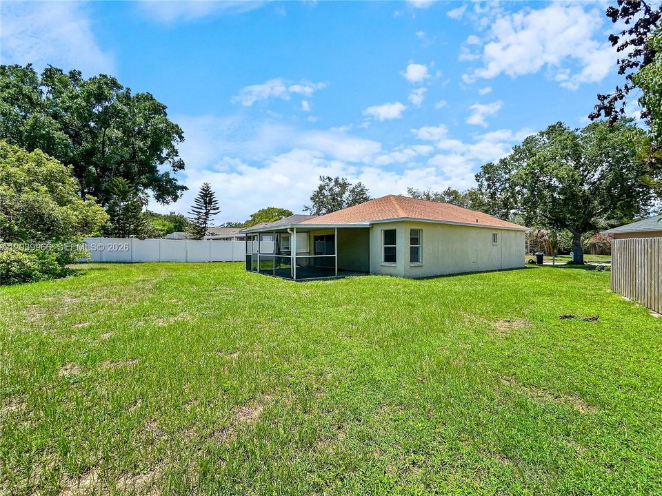 For Sale: $265,000 (3 beds, 2 baths, 1440 Square Feet)