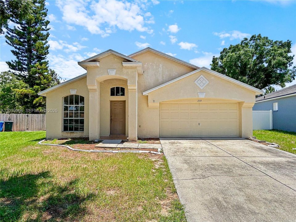 For Sale: $265,000 (3 beds, 2 baths, 1440 Square Feet)