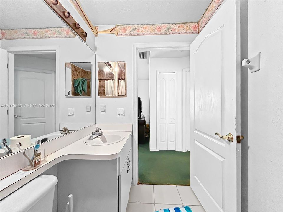 For Sale: $265,000 (3 beds, 2 baths, 1440 Square Feet)