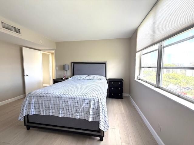 Palm Aire- Guest Bedroom 13