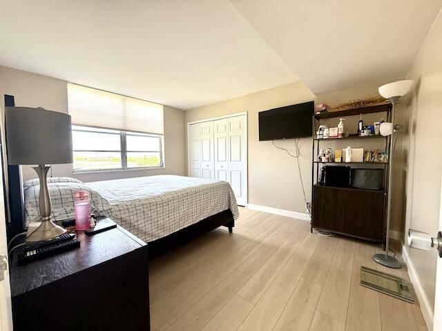 Palm Aire- Guest Bedroom 6
