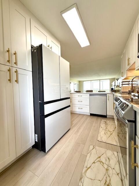Palm Aire- Kitchen 3