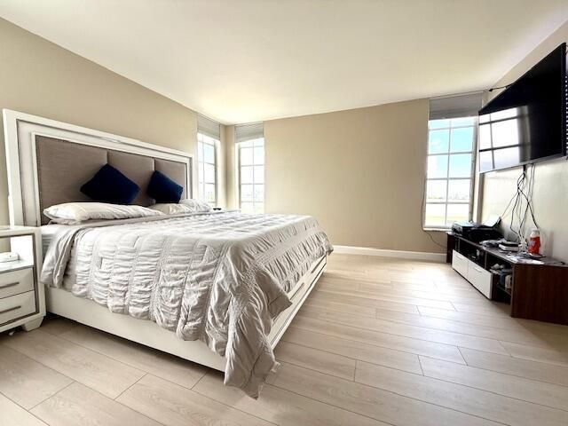 Palm Aire- Master Bedroom 9