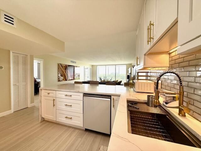 Palm Aire- Kitchen 5