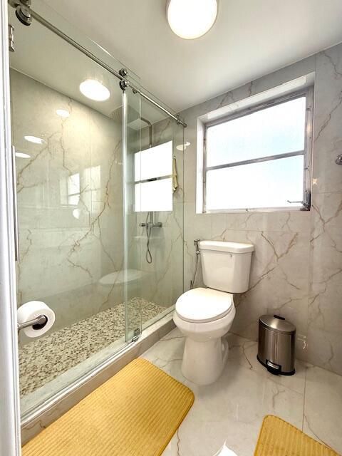 Palm Aire- Master Bathroom 5