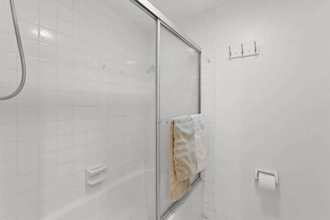 2nd Bathroom Upstairs