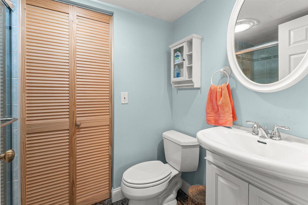 1st Floor Bathroom