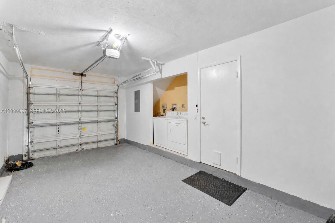 En Venta: $485,000 (4 camas, 2 baños, 1494 Pies cuadrados)