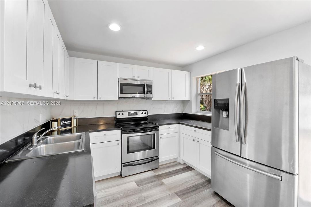 En Venta: $485,000 (4 camas, 2 baños, 1494 Pies cuadrados)