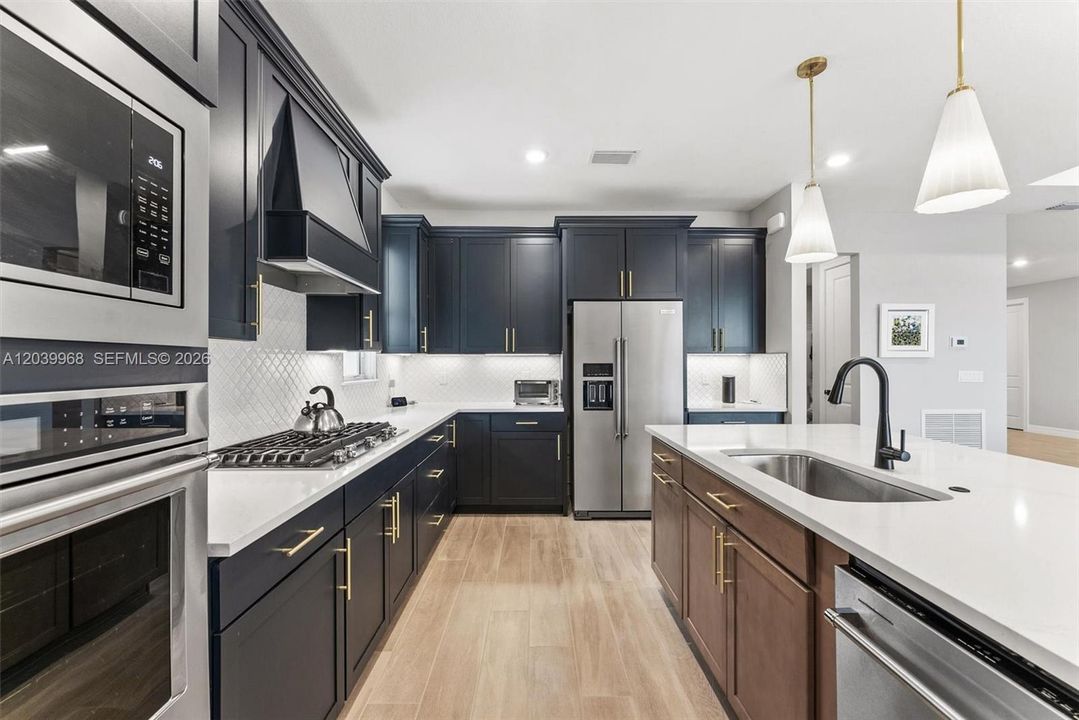 For Sale: $679,000 (4 beds, 3 baths, 2709 Square Feet)