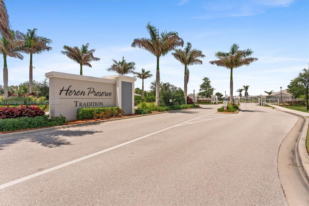 For Sale: $679,000 (4 beds, 3 baths, 2709 Square Feet)