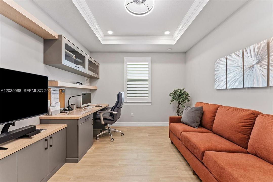 For Sale: $679,000 (4 beds, 3 baths, 2709 Square Feet)