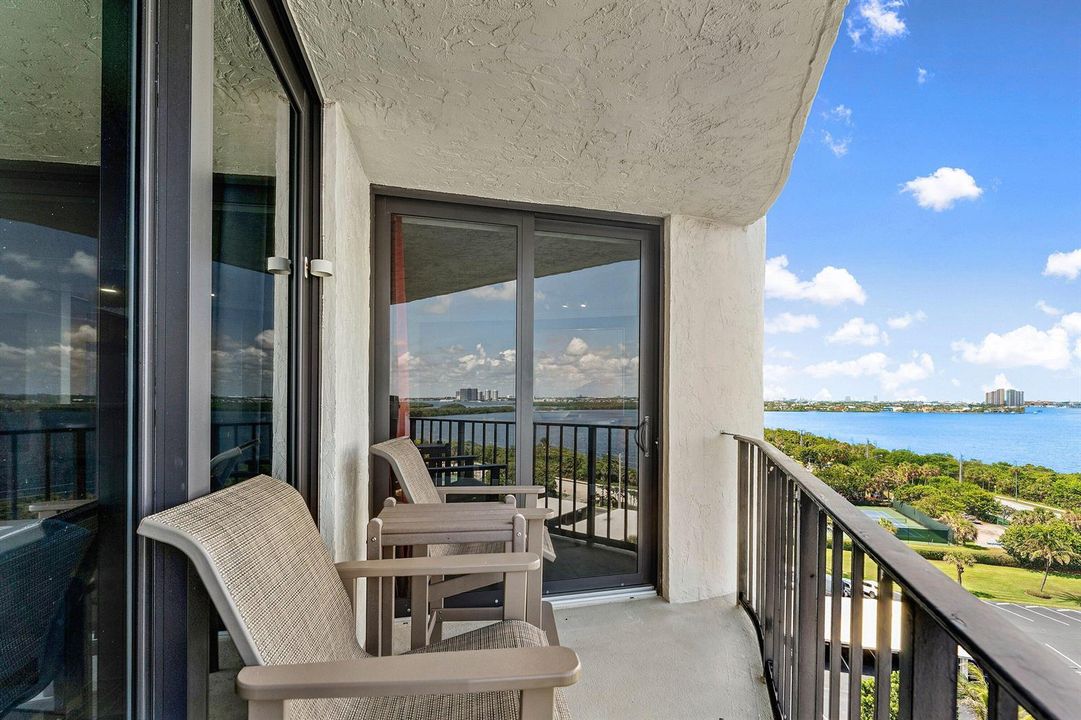 033-5420NorthOceanDrive-905-RivieraBeach