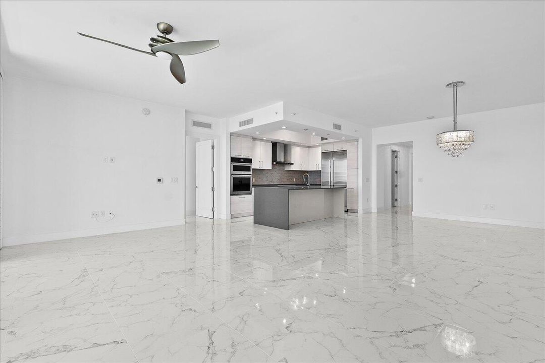 Living Room/Kitchen