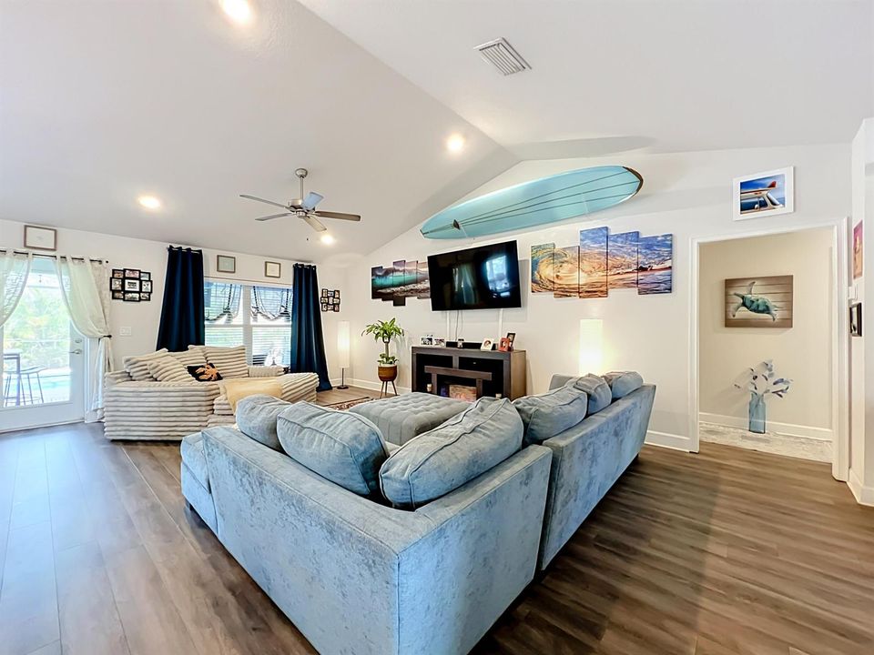 1574 Quiescent Lane-23