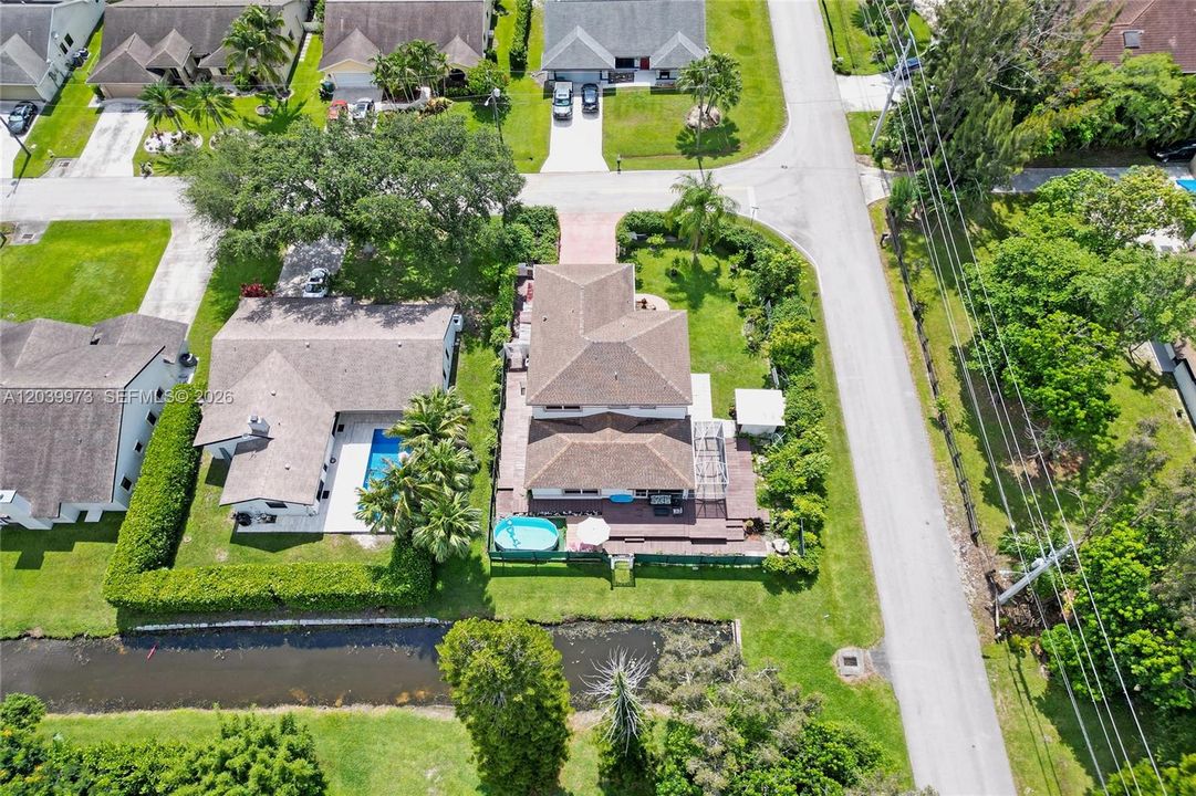 En Venta: $875,000 (4 camas, 3 baños, 2956 Pies cuadrados)