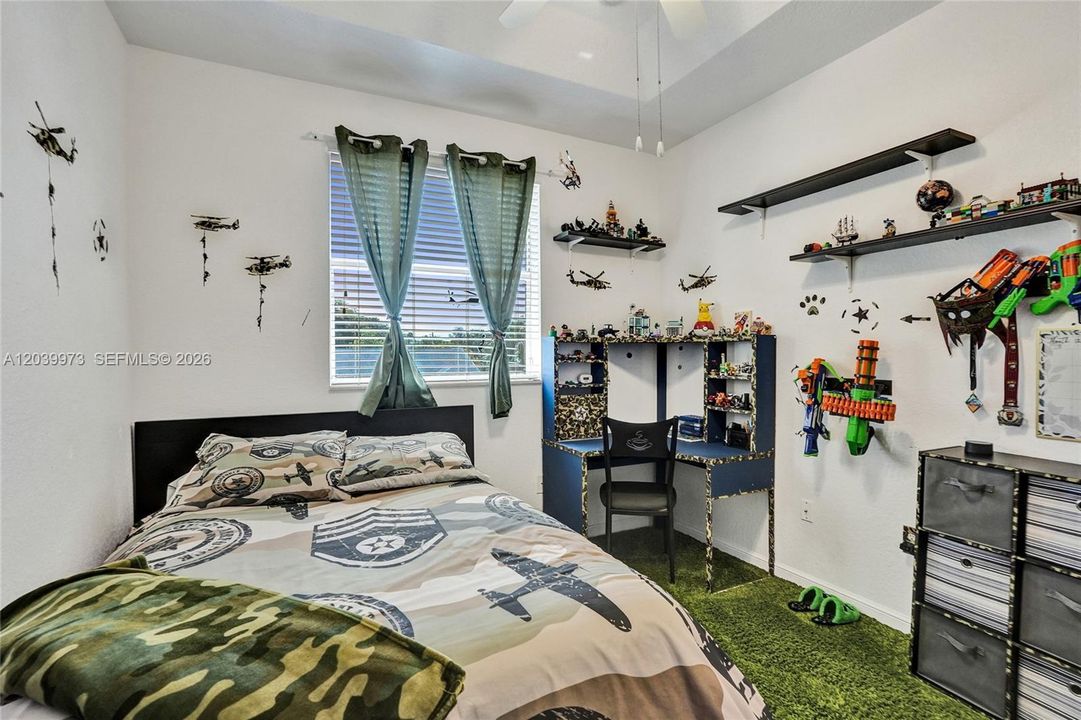 En Venta: $875,000 (4 camas, 3 baños, 2956 Pies cuadrados)