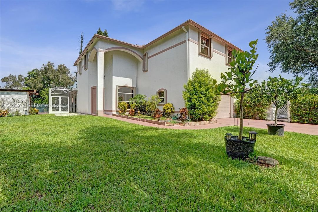 En Venta: $875,000 (4 camas, 3 baños, 2956 Pies cuadrados)