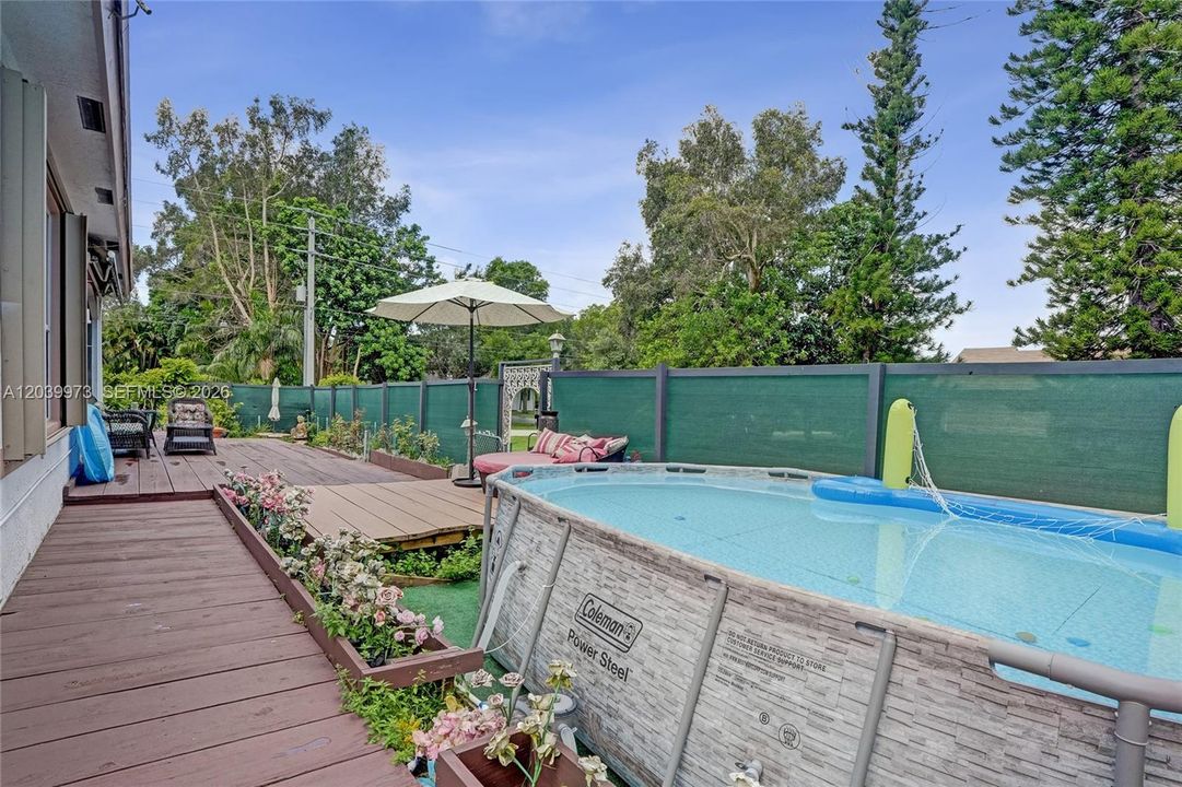En Venta: $875,000 (4 camas, 3 baños, 2956 Pies cuadrados)