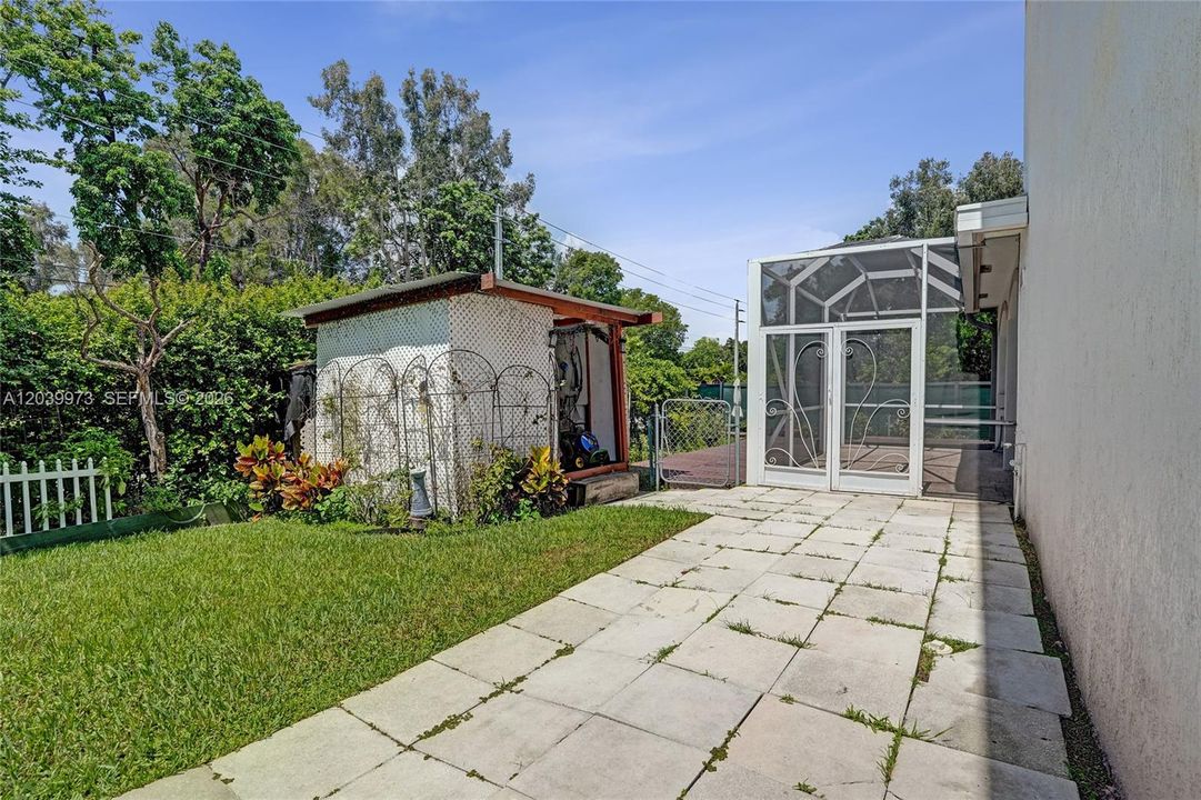 En Venta: $875,000 (4 camas, 3 baños, 2956 Pies cuadrados)