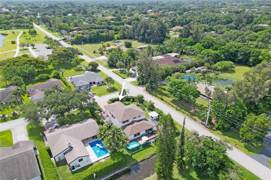 En Venta: $875,000 (4 camas, 3 baños, 2956 Pies cuadrados)