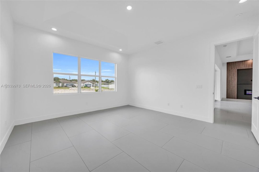 For Sale: $629,000 (4 beds, 3 baths, 2070 Square Feet)