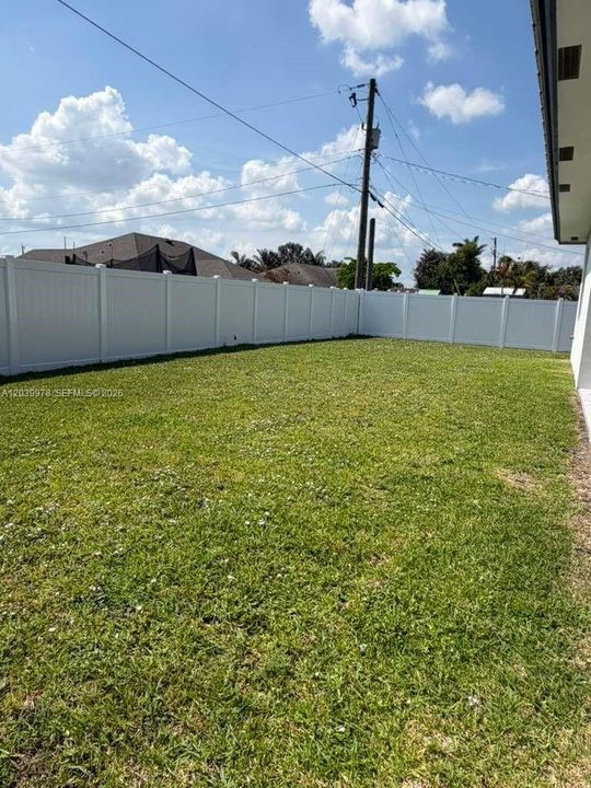 For Sale: $629,000 (4 beds, 3 baths, 2070 Square Feet)