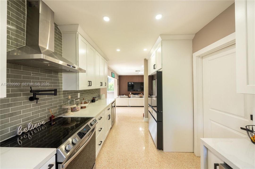 For Rent: $6,000 (4 beds, 4 baths, 0 Square Feet)