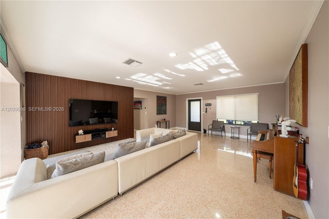For Rent: $6,000 (4 beds, 4 baths, 0 Square Feet)