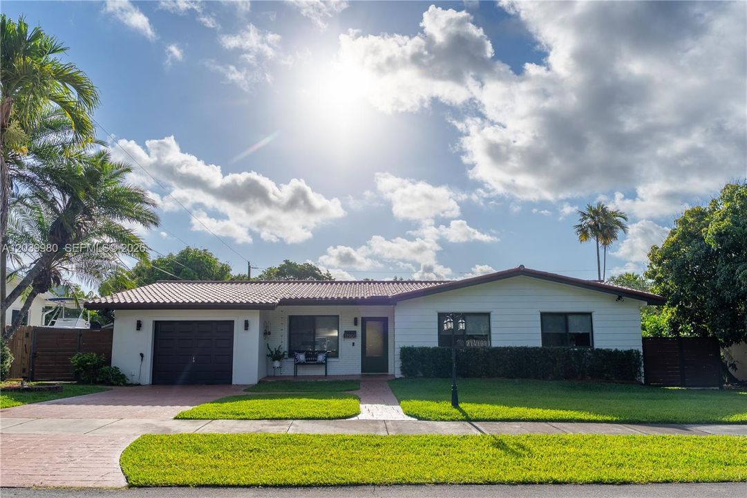 For Rent: $6,000 (4 beds, 4 baths, 0 Square Feet)