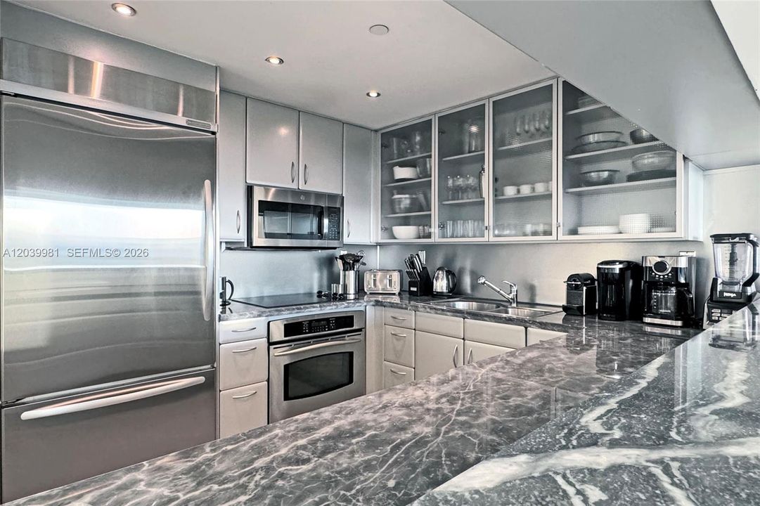 For Rent: $9,000 (2 beds, 2 baths, 1058 Square Feet)