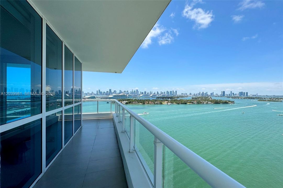 For Rent: $9,000 (2 beds, 2 baths, 1058 Square Feet)