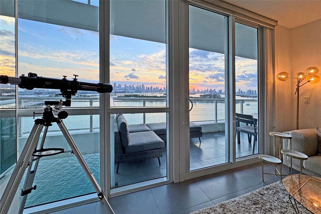 For Rent: $9,000 (2 beds, 2 baths, 1058 Square Feet)