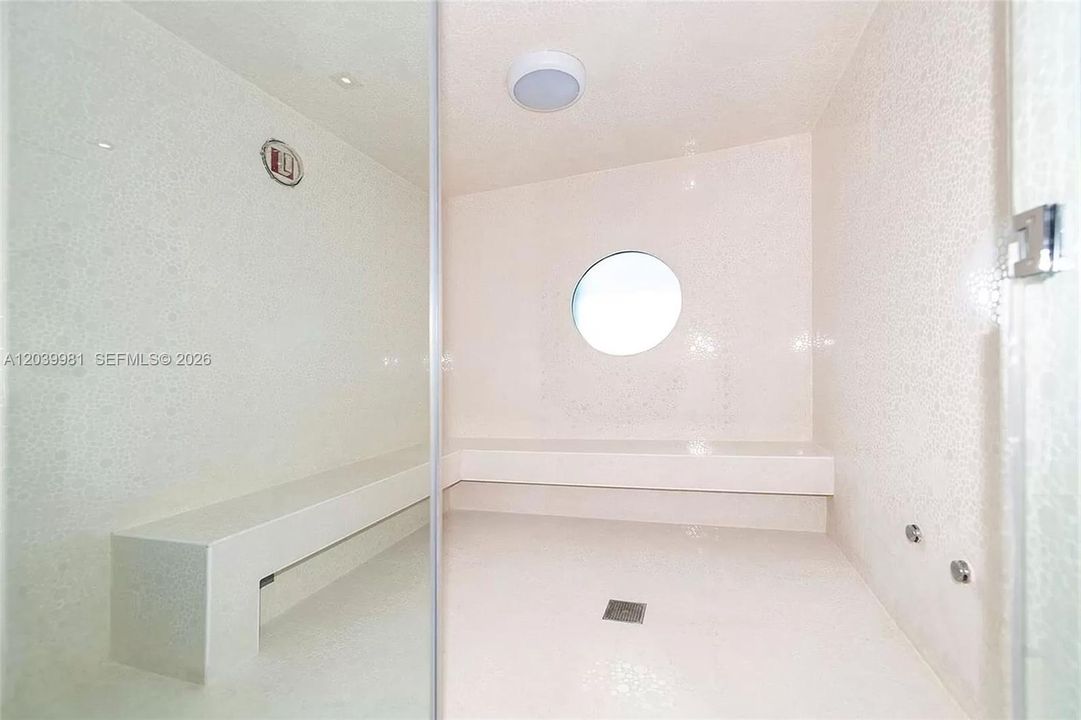 For Rent: $9,000 (2 beds, 2 baths, 1058 Square Feet)