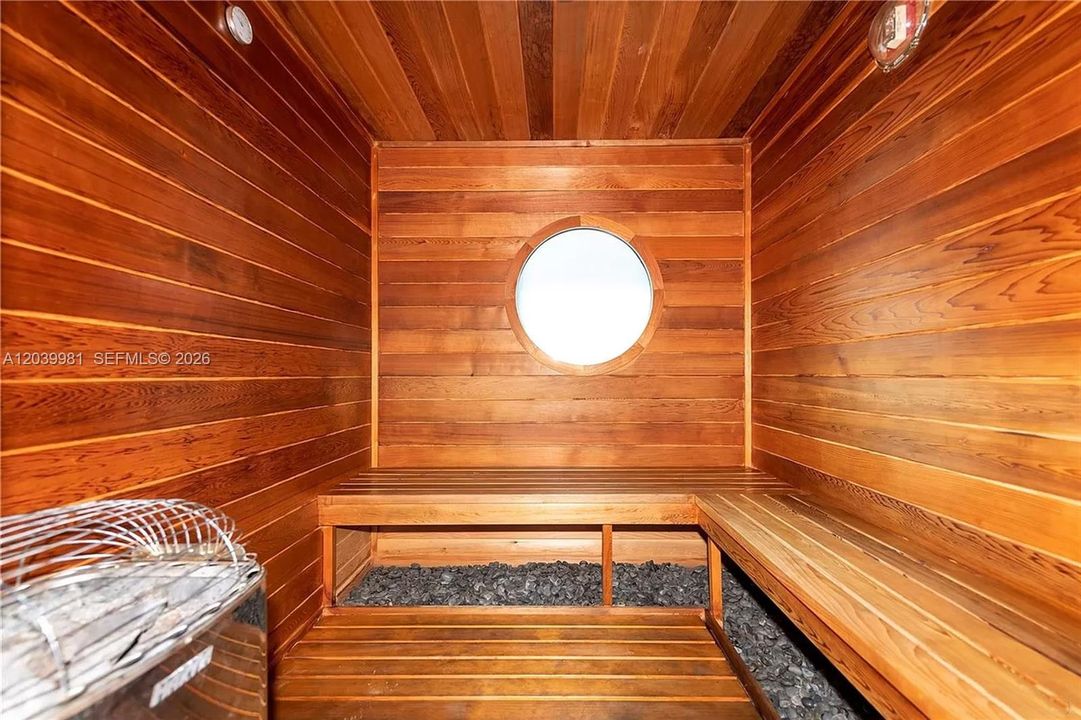 For Rent: $9,000 (2 beds, 2 baths, 1058 Square Feet)