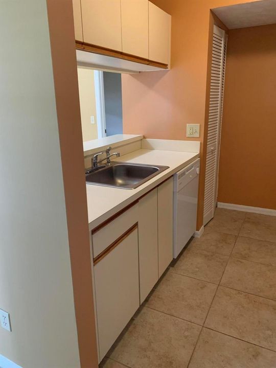 Kitchen Left